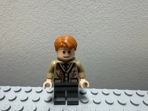 Lego Arthur Weasley Minifigure w Base 75980 hp211 gray legs dark tan sweater - Picture 1 of 2