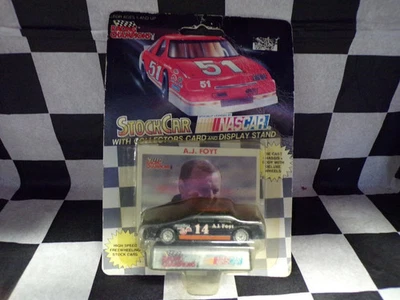 A.J Foyt #14 escala 1:64 Stock Car NASCAR Racing Champions con tarjeta Foto 1 de 2