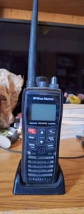 West Matine VHF255 Wielopasmowe pływające radio VHF Nietestowane brakujące przewód Rzadkie - Zdjęcie 1 z 4