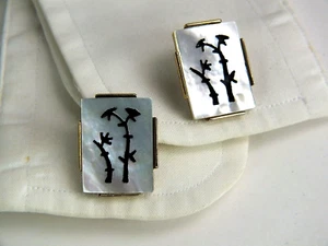 Pair of Vintage SWANK Mother of Pearl Rectangular Cufflinks - Asian Inspired? - Picture 1 of 5