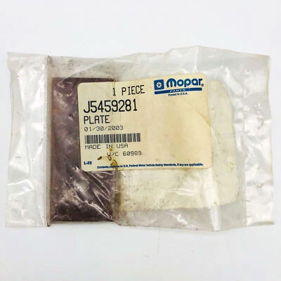 Mopar 5459281 Plate Tapping for Front Door Hinges OEM NOS 81-86 Jeep CJ 7-8 - Imagem 1 de 4