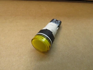 Luz indicadora de panel LED SCHNEIDER ZB6-EB5B ZB6EB5B amarillo 16 mm 12-24 V - Imagen 1 de 5