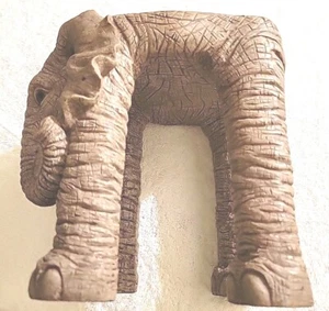 Large Elephant Plant Stand Resin Flat Top Table Stool Safari Africa 8" high - Picture 1 of 6
