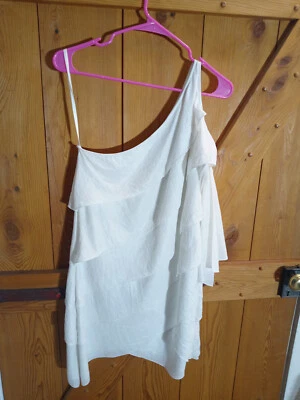 BCBG MAX AZRIA OFF WHITE POLYESTER ONE SHOULDER COCKTAIL DRESS SIZE S - Image 1 of 4