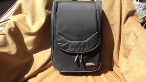 Kit de aseo colgante Travelon 8113 de nailon negro - Imagen 1 de 4