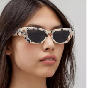 Next week! Rare Astrid multi patterned polarized sunglasses - Picture 1 of 8
