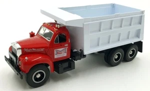 First Gear 1/34 Scale 19-1820 1960 Model B-61 Mack Dump Truck Manatt's - Bild 1 von 5
