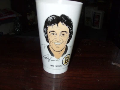 1970's PAPA GINO'S BOSTON BRUINS PHIL ESPOSITO  COLLECTOR CUP - Image 1 of 4