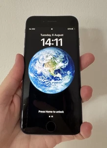 Great Condition Apple iPhone 8 Black Phone - Picture 1 of 7