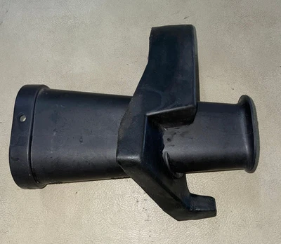 Воздухозаборник Mercedes-Benz LH - 140-528-07-04 - для 600SEC & S600 1993-1997 - Изображение 1 из 4