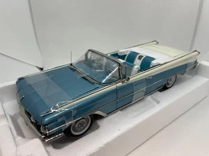 Ancienne voiture jouet Oldsmobile Japon en étain Sunstar 1/18 Japon - Photo 1/9