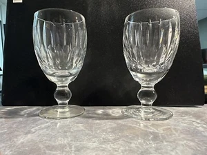 2 Waterford Crystal MAUREEN 4-1/2" White Wine Glasses - Signed - Picture 1 of 1