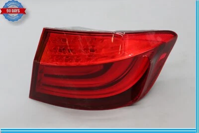 Задний правый задний фонарь для BMW 535Xi F10 11–13 годов выпуска 17346202 оригинальный - Изображение 1 из 4