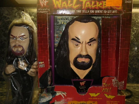 vintage wwf undertaker water bottle / toy face wall talker needs batteries Cover