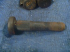 New 75-95 Chevrolet C20 G30 R30 GMC C3500 G3500 P3500 Rear Wheel Lug Stud OEM