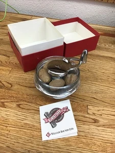 William Bounds Nutmeg Mill Grinder USA Made With Nutmeg In Box LL4 - Picture 1 of 6