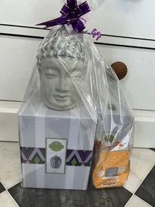 Scentsy Bali Warmer And Wax Bar, Beautifully Wrapped In Cello And Bow Only £20 - Picture 1 of 2
