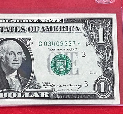 1969A STAR NOTE $1 DOLLAR BILL ( PHILADELPHIA C ) UNCIRCULATED - Image 1 of 3