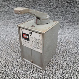 Cutler-Hammer DD2 Reversing Drum Switch 9441H361B - Picture 1 of 16