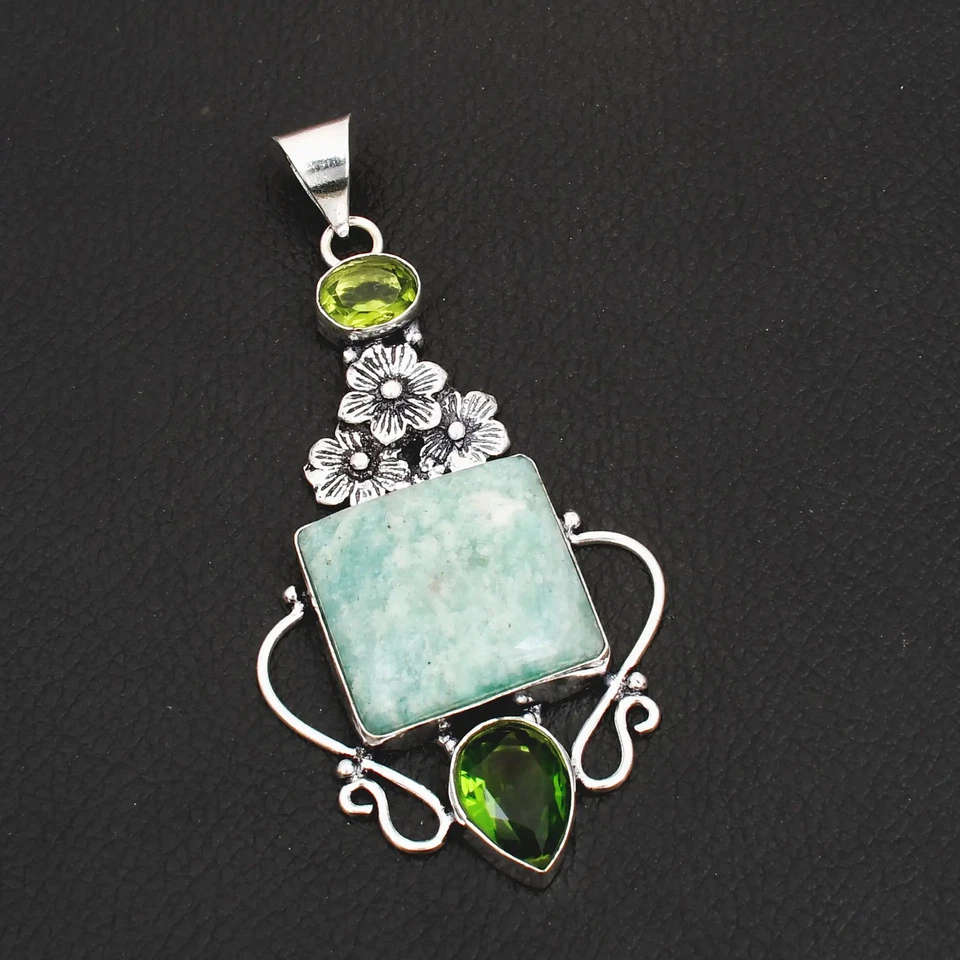 Colgante de flores étnicas hechas a mano de peridoto amazonita 3,2" AP-39486 Foto 1 de 1