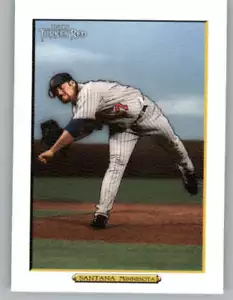 2005 Topps Turkey Red White #160B J.Santana Throwing (ref 155047) - Picture 1 of 2
