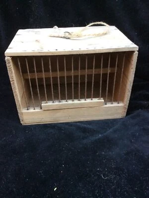 Ancienne cage à oiseaux bois de transport - Photo 1/4