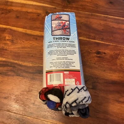 Manta de felpa de dibujos animados Marvel Spiderman 46" x 60" niños/niños NUEVA Foto 1 de 4