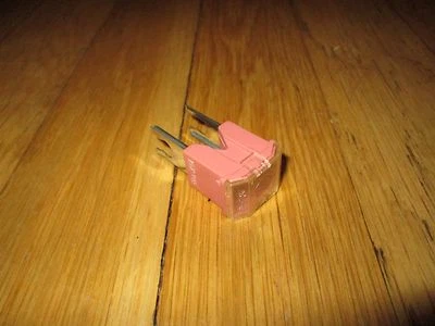 НОВЫЙ ИЗ СТАРЫХ ЗАПАСОВ 1989 1990 FORD THUNDERBIRD 30 АМПЕР ВЫКЛЮЧАТЕЛЬ ПРЕДОХРАНИТЕЛЯ В СБОРЕ - Изображение 1 из 2