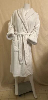 Roupão de pelúcia branco fofo Stan Herman tamanho G/XL com bolsos envoltório de gravata - Imagem 1 de 4