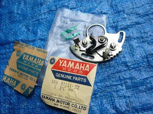 Yamaha  DS6 B C  YDS5  Zündkontakt und Platte LH Contact Breaker  169-81121-22 - Zdjęcie 1 z 4