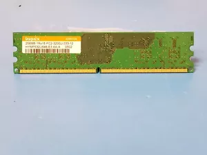 Hynix HYMP532U646-E3 AA-A DDR2-400 256MB 1Rx16 PC2-3200U-333-12 CL3 Memory - Picture 1 of 1