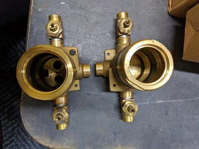 GERBER Cuerpo de ducha con topes (sin cartucho (paquete de 2 obtienes lo que ves Foto 1 de 2