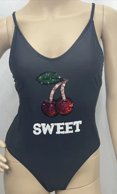 Traje de baño de una pieza Xhileration negro con lentejuelas Sweet Cherry JR para mujer talla 7-9 nuevo con etiquetas Foto 1 de 4