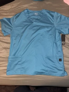 Teal Uniform Advantage Butter Soft Stretch Men’s 6-pocket V-neck Scrub Top - Picture 1 of 2