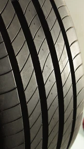 1 pneumatico estivo singolo 235/45/18 98 V Michelin E-Primacy T2 DOT24 - Foto 1 di 2