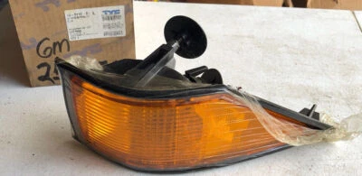 1988-90 Buick Regal LH Signal Side Marker, GM2520158, OER - Image 1 of 4