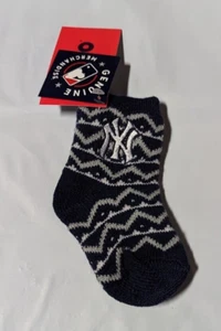 New York Yankees Christmas Tree Holiday Ornament - Knit Stocking - Team Logo - Picture 1 of 1