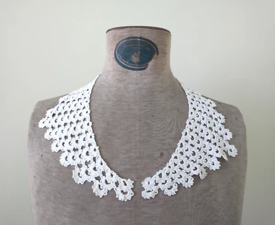 Cuello de encaje vintage de los años 40 desmontable crudo ganchillo a mano núcleo de cabaña Foto 1 de 4