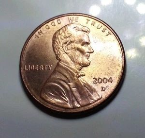 🔥RARE 2004 D Lincoln Memorial Penny-Ghost"G" Double Earlobe One Of A Kind!🔥 - Picture 1 of 4