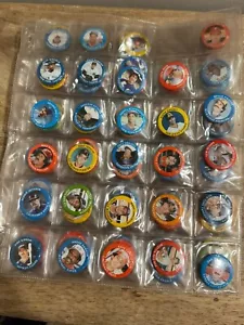 1984 Fun Foods Baseball Near Complete Button Pin Set in Sleeves - NM/MT - Picture 1 of 3