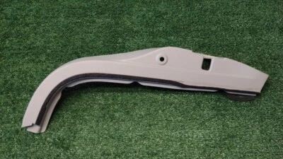 2007 - 2011 雷克萨斯 GS 350 原始设备制造商前右侧锁闩锁三边盖 - 灰色 — 第 1/3 张图片