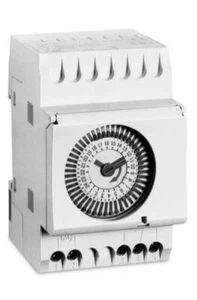 Grässlin Verteilerschaltuhr mechanisch 1-Kanal 3TE | 01.28.5030.1 | NEU OVP - Bild 1 von 3