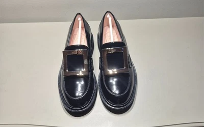 Mocasines Roger Vivier Viv Rangers charol - talla 38,5 - totalmente nuevos con caja Foto 1 de 4