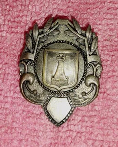 Vintage silberfarbene Leuchtturm Maritim Brosche Anstecknadel - Bild 1 von 2