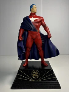 Astro City Samaritan Statue ( Bowen & Busiek ) 546/1000 - Picture 1 of 10