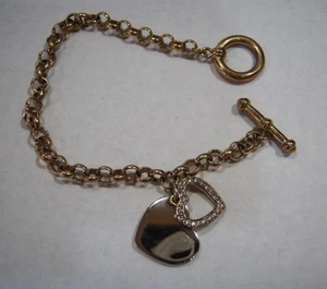 VTG Gold Tone Rolo Chain Bracelet Double Heart Charm Rhinestones Toggle Clasp - Picture 1 of 2