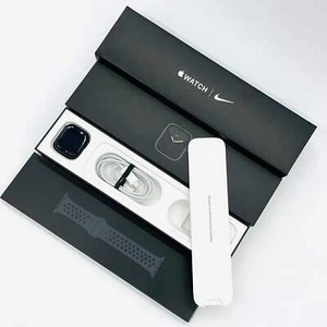 GPS Only Apple Watch Series 8 41MM MIDNIGHT Aluminum MNP53VC/A - Photo 1 sur 8