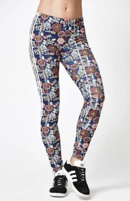 Adidas Originales AY6901 Floral Cirandeira Leggings Talla UK6, EU32, US XS Nuevo 630 Foto 1 de 4