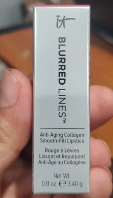 Lápiz labial de relleno suave it Cosmetics Blurred Lines **VIVO** NUEVO 3,4 g/0,11 oz Foto 1 de 4