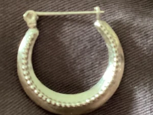 Single 14k PFF Yellow Gold Marked Stamped Hoop Style Earring PIERCED 0.5 GRAMS - Picture 1 of 3
